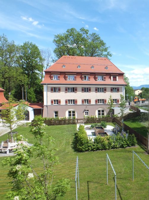 Mangfalltreff - Westseite frontal_Ausschnitt_cp-DSCF0948