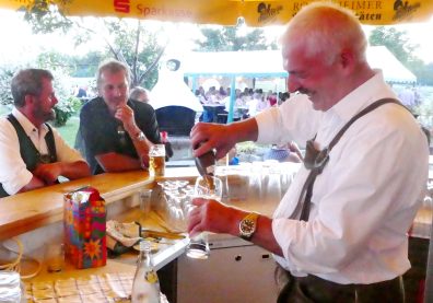 Arnold als Gastgeber