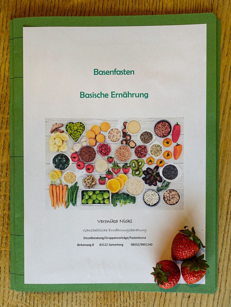 Mappe mit Erdbeeren