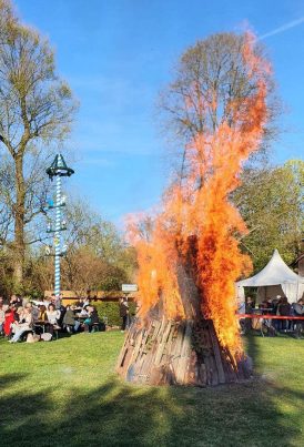 Osterfeuer Verein der Bayern in Berlin 2022 (6)