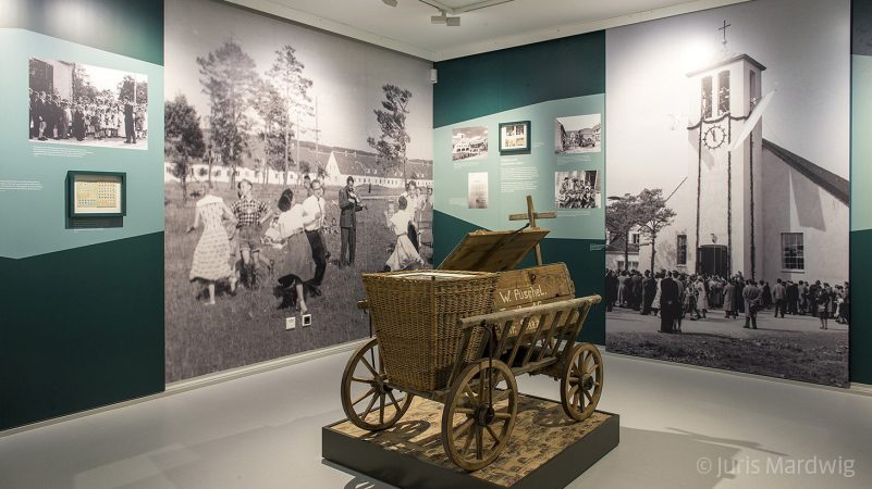 Präsentation_der_Geschichte_der_Heimatvertriebenen_und_Flüchtlinge