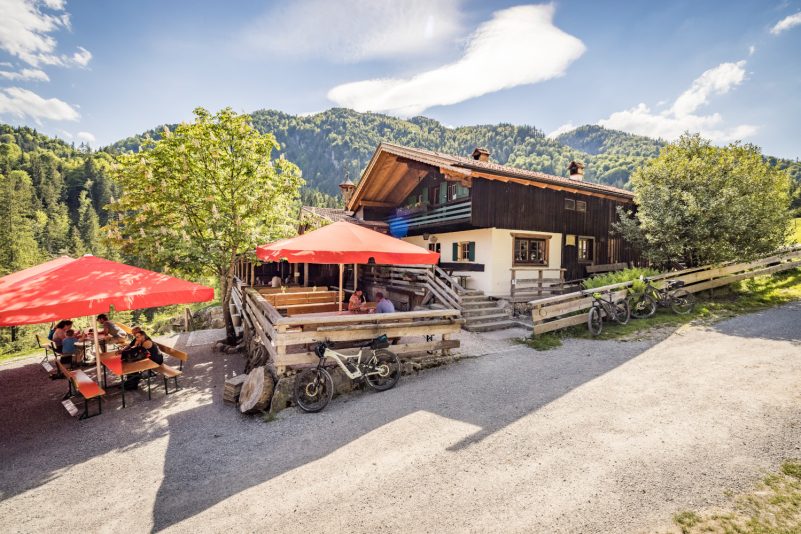 Wirtshaus-Triathlon_Schopperalm-©Chiemsee-Alpenland Tourismus