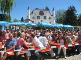 1BesucherBonnschlössl