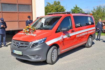 1Mannschaftsfahrzeug FFW Grainbach