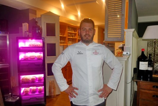 1Michaels mit Sterne-Hemd