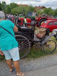 3c02f0e9-27c8-4121-886e-80422fafd51b