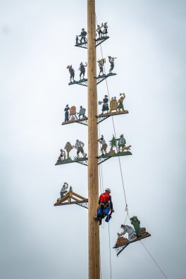 Bergwacht-Maibaum-2022-1250801