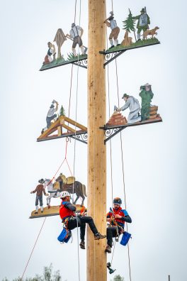 Bergwacht-Maibaum-2022-1250909