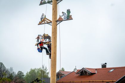 Bergwacht-Maibaum-2022-1250957