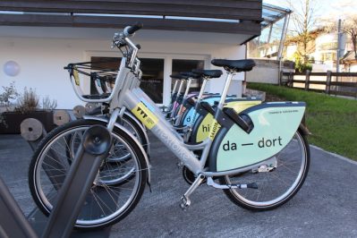 Wilder_Kaiser_Infrastruktur_Mobilitaet_VVT_Regiorad_Station_Ellmau_Fruehling2022_BarbaraStaudenhechtl-20-1024x683