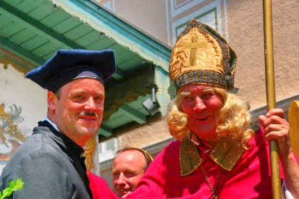 1BischofHarntaschundGuido_aufgehellt