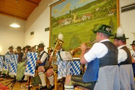 1Blaskapelle drinnen 3