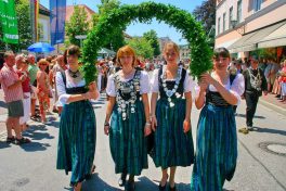 1Dirndlquartett_aufgehellt