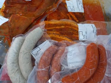1Wurst und Fleisch
