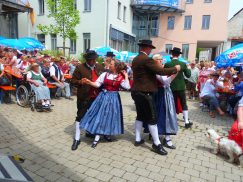 Auftritt Waldgau beim Drumherum 2022-5_aufgehellt