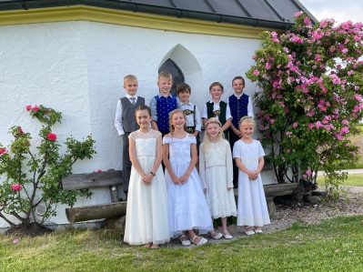 c8223241-4fff-4bb5-8e8a-c36b44d3fe90