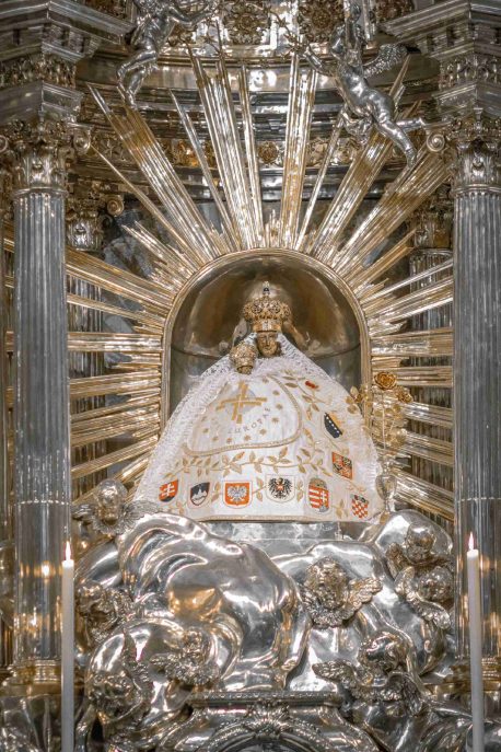 kl-Madonna-von-Mariazell-Foto-Anna-Scherfler