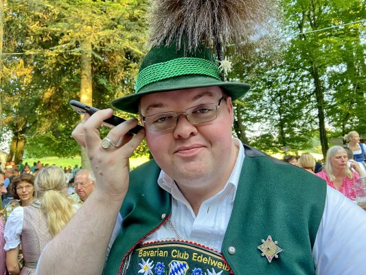 1Live vom Waldfest mit Gauverband Nordamerika verbunden