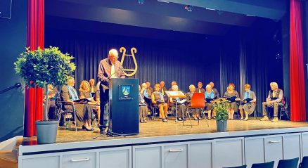 1Moderator Georg Gilgenrainer - re. Weitzel