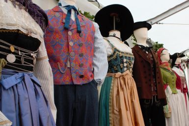 2019_Trachtenkultur_Beratung_Trachtenmarkt_Schwäbische_Trachten_Vera_Kudlinski