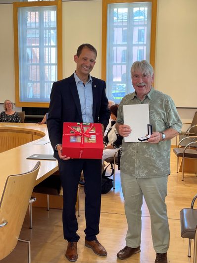 22-07-19 Ehrenzeichen 1