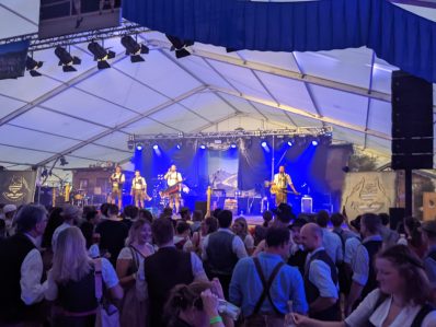 5576b213-e585-4ce8-bbd1-11f25d485a68