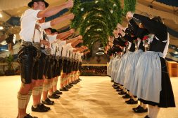 die Aktivengruppe des Festvereins Edelweiß Endorf