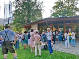 e6c932fd-8014-4a76-9244-deb0573e31b8