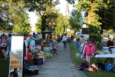 fras nachtflohmarkt03a