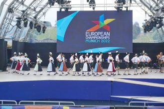 03 die Aktiven mit dem Auftanz