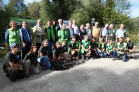 Foto 3 Gruppenfoto Ehrengäste und Gebietsbetreuer Oberbayern (2)