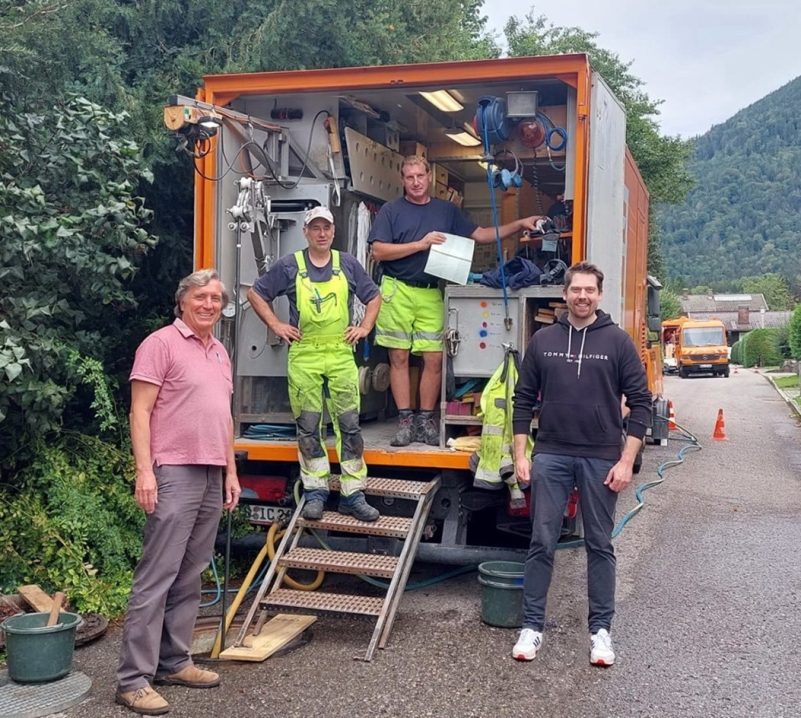 Gemeinde Unterwössen - Kanalsanierungsarbeiten - im und vor LKW