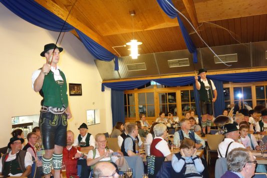 Inzeller Goaßlschnalzer