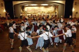 Kindergruppe beim Mühlradl 2