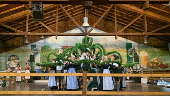 Kronentanz der Ehemaligen Gaugruppe