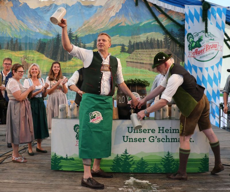 aschau aschauer markt bieranstich01