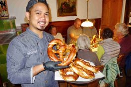 kl-1Neil Sperber Lindner