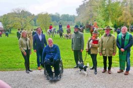 kl-1Wittmann-Bgm.-Wiedemann-Minister-Höhn-Ettenhuber-Pfr.Katz