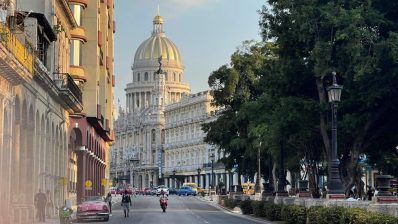 HF-9-1≈10-Das Kapitol ist dem US Kapitol nachgebaut-IMG_6843