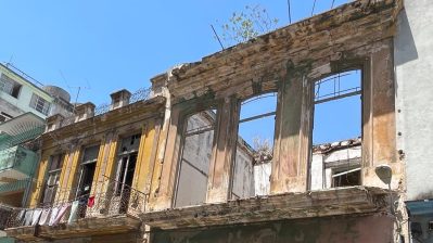 HF-9-1≈22-Eine der vielen Ruinen in Havanna-IMG_6901