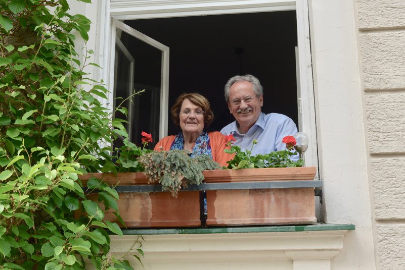 Titel: LebenslinienUntertitel: Die Udes - Ein unmögliches Paar