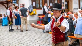 Pfarrfest-Dorfplatz-Toerwang-1230421