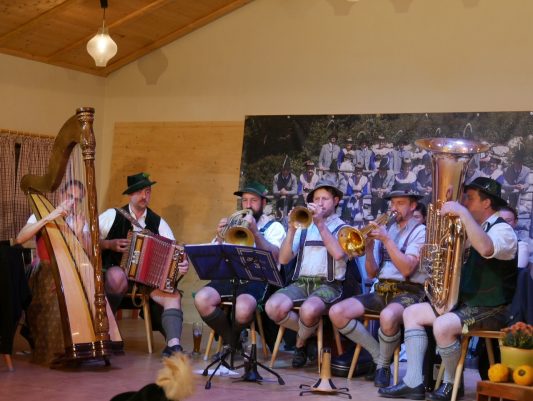 die Moosboch Musi, sie spielten noch zum Tanz auf