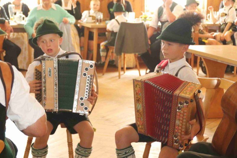 kl-15 Nachwuchs-Ziachara Leonhard und Lorenz