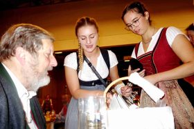 kl-1Bayer. Marketenderinnen