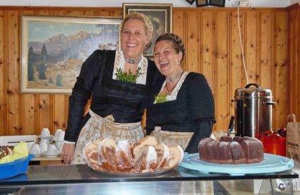 kl-32 Kaffee und Kuchen