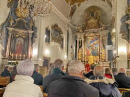 1Gottesdienst mit Katharinen-Altar