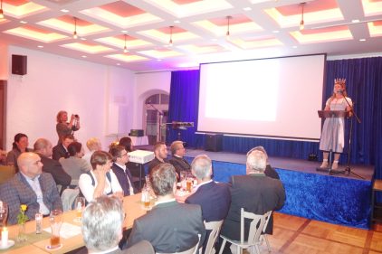 1Grußwort Milchkönigin 2