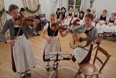 Nachwuchsmusikantinnen 22