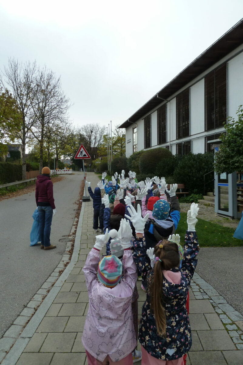 Rama Dama Heilig Blut Kiga_ Kindergartenteam_Heilig _Blut_Kiga_ (002)